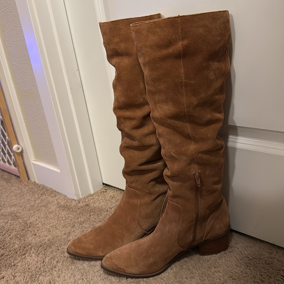 Size 10 Brown Swede leather riding boots - Picture 3 of 9